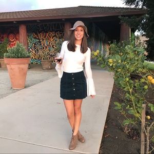 Meet your Posher, Alexandra